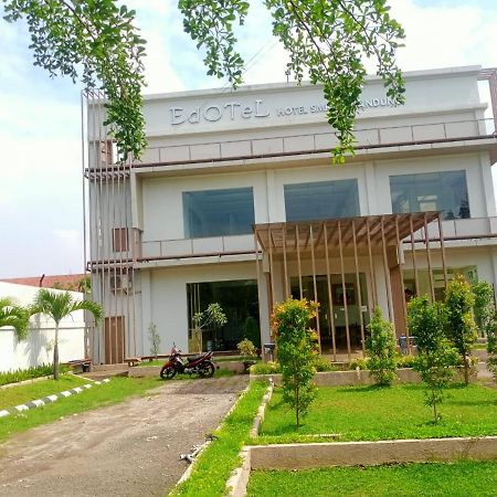 Oyo 90102 Edotel Hotel By Dbest Hospitality Bandung Eksteriør billede