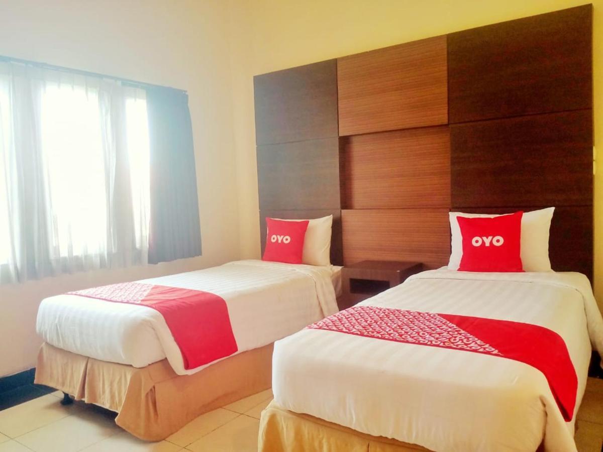 Oyo 90102 Edotel Hotel By Dbest Hospitality Bandung Eksteriør billede