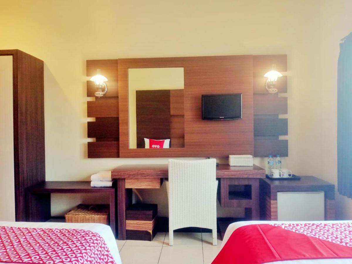 Oyo 90102 Edotel Hotel By Dbest Hospitality Bandung Eksteriør billede