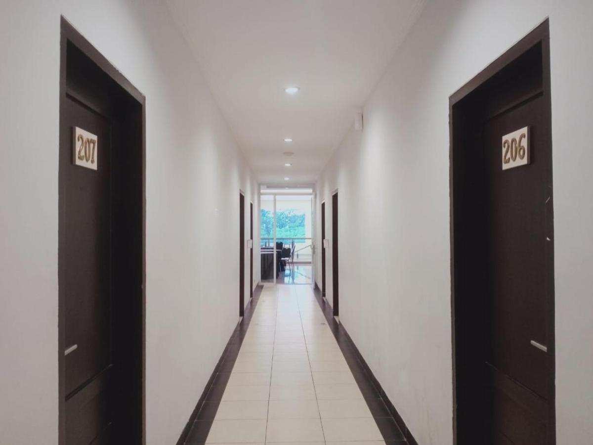 Oyo 90102 Edotel Hotel By Dbest Hospitality Bandung Eksteriør billede