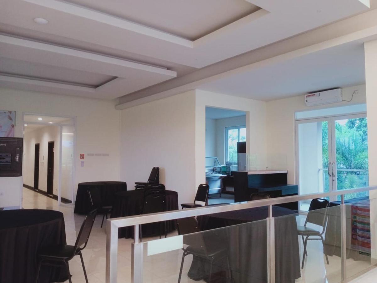 Oyo 90102 Edotel Hotel By Dbest Hospitality Bandung Eksteriør billede
