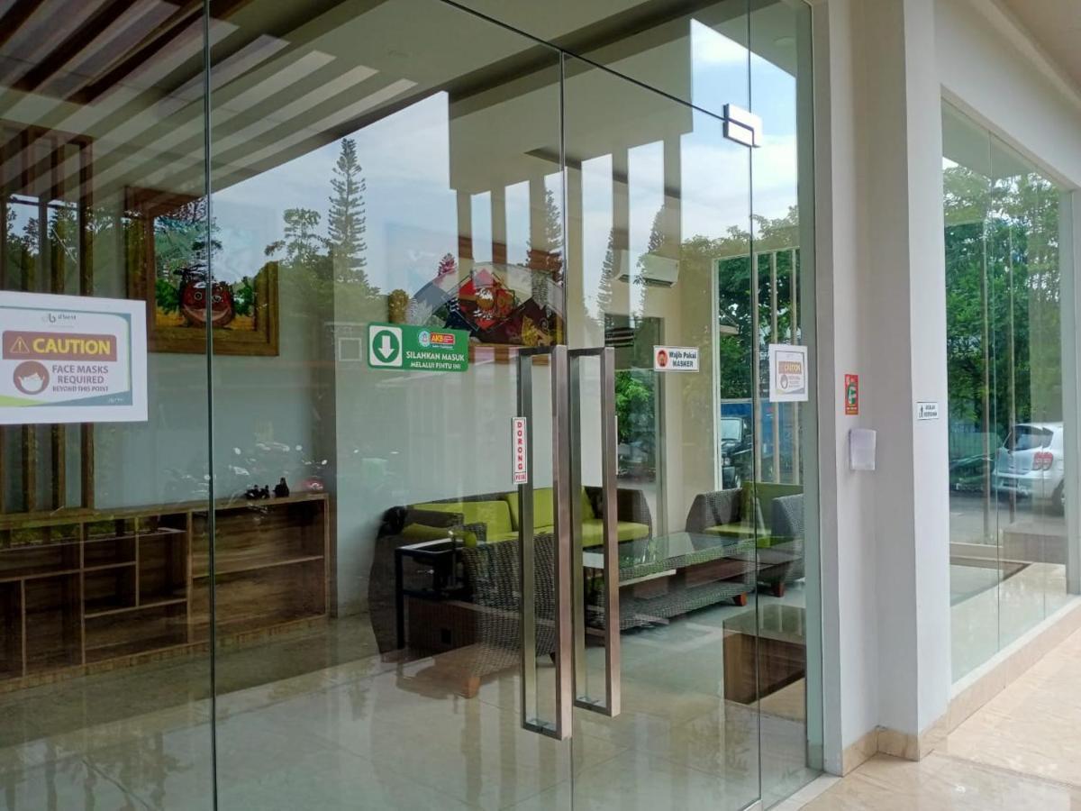 Oyo 90102 Edotel Hotel By Dbest Hospitality Bandung Eksteriør billede
