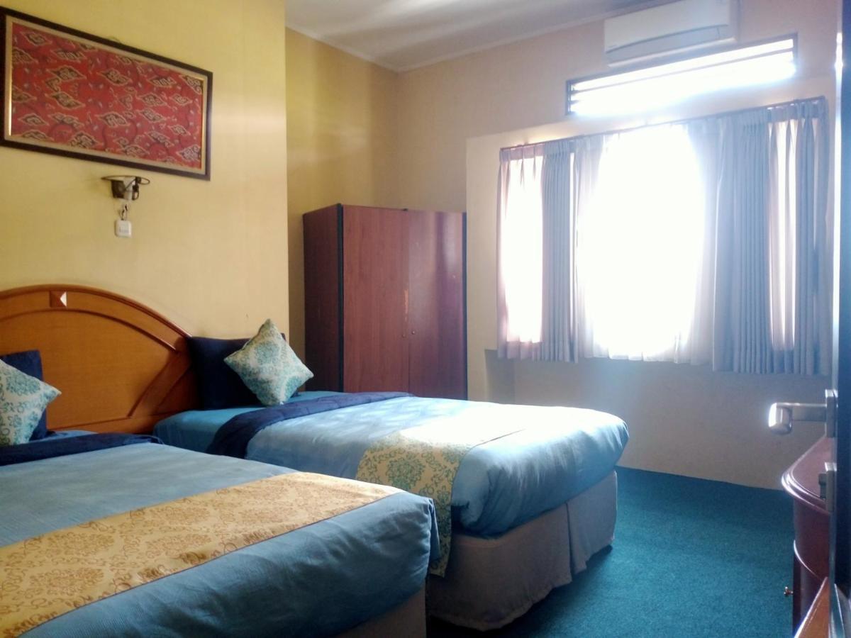 Oyo 90102 Edotel Hotel By Dbest Hospitality Bandung Eksteriør billede
